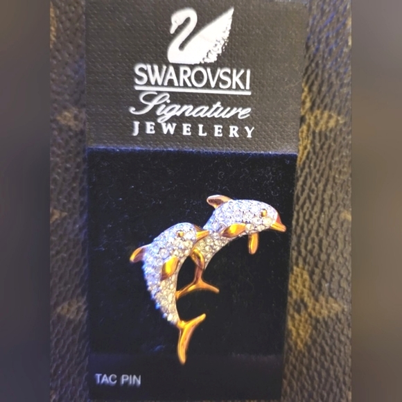 SWAROVSKI Double Dolphins Glitzy Tac Pin Sealife Flipper Rhinestones Gold Brooch - Picture 4 of 13